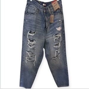 NWT Levi's Woman’s High Waisted Mom Jeans